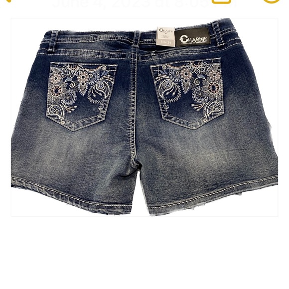 NWT Charme denim shorts with embellished pockets front & back, size 34. - Picture 4 of 8